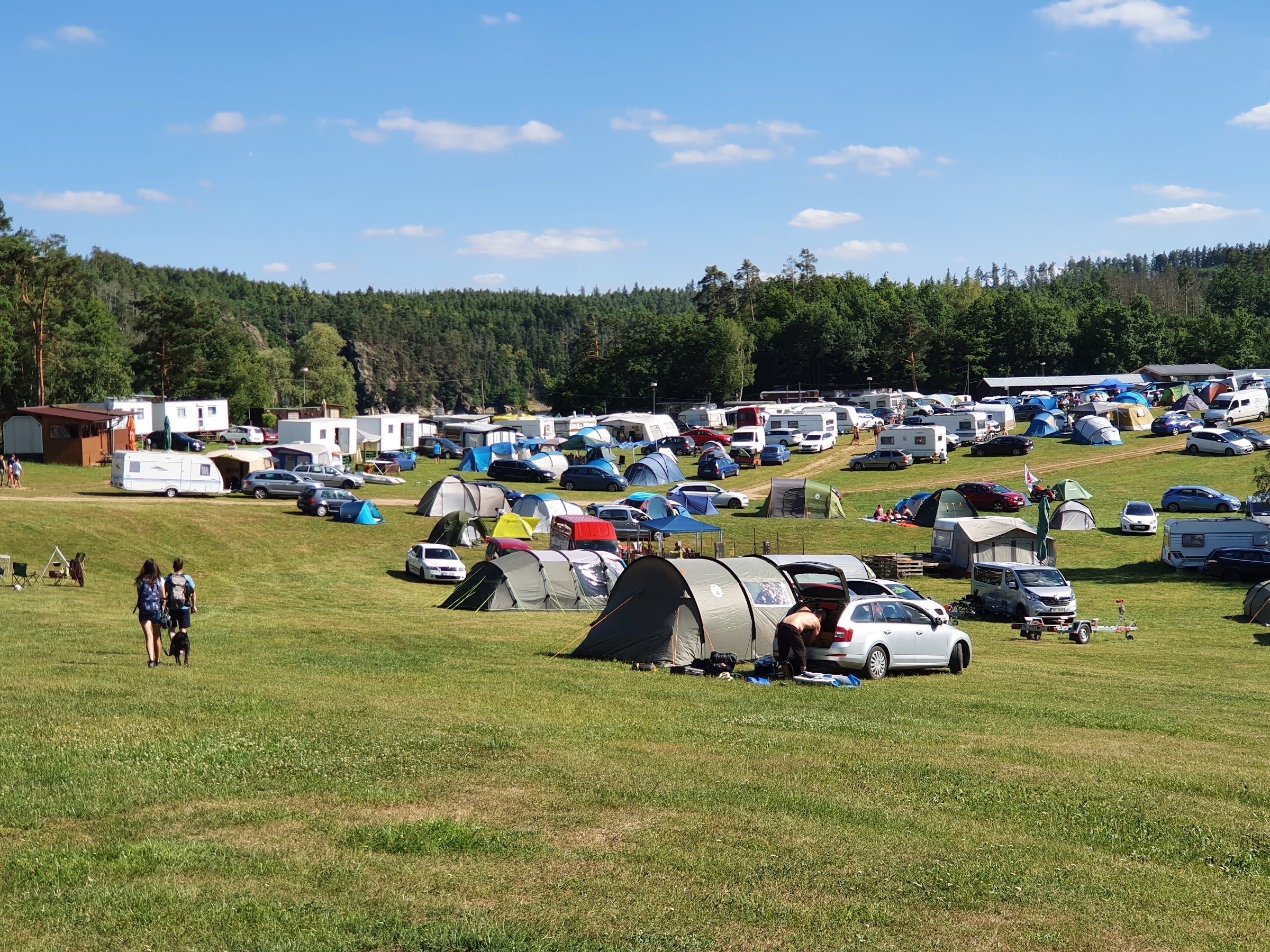 Autocamp Wilsonka na Dalešické přehradě